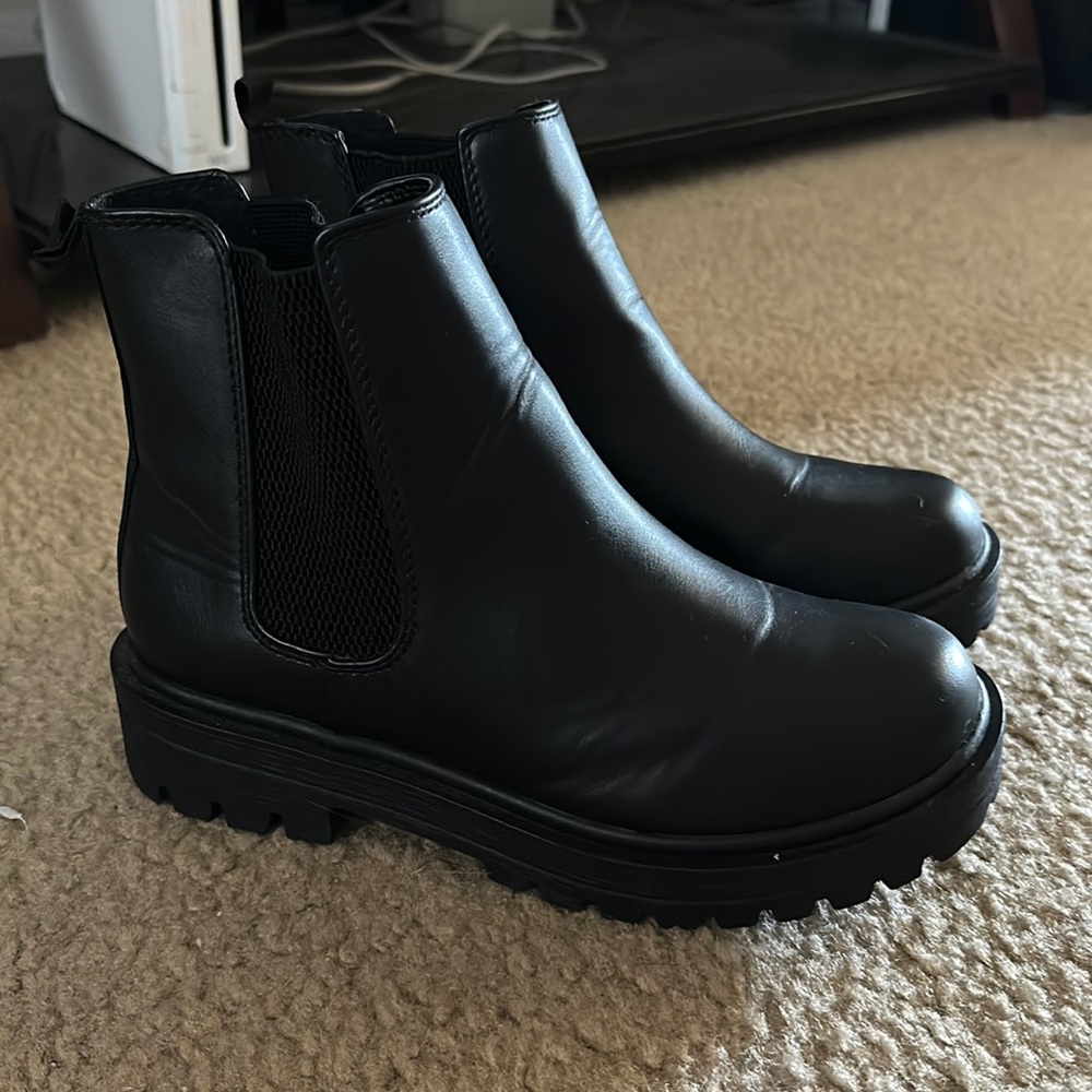 Women’s Soda Brand boots size 7.5